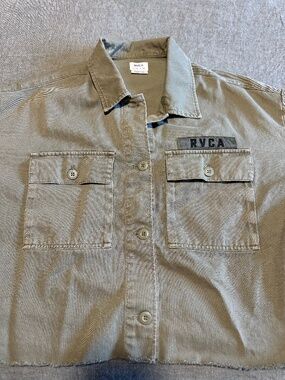 RVCA military top size large